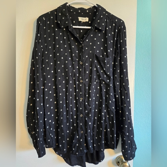 Style & Co. Black Star Print Button-Up Size Large - Picture 1 of 4